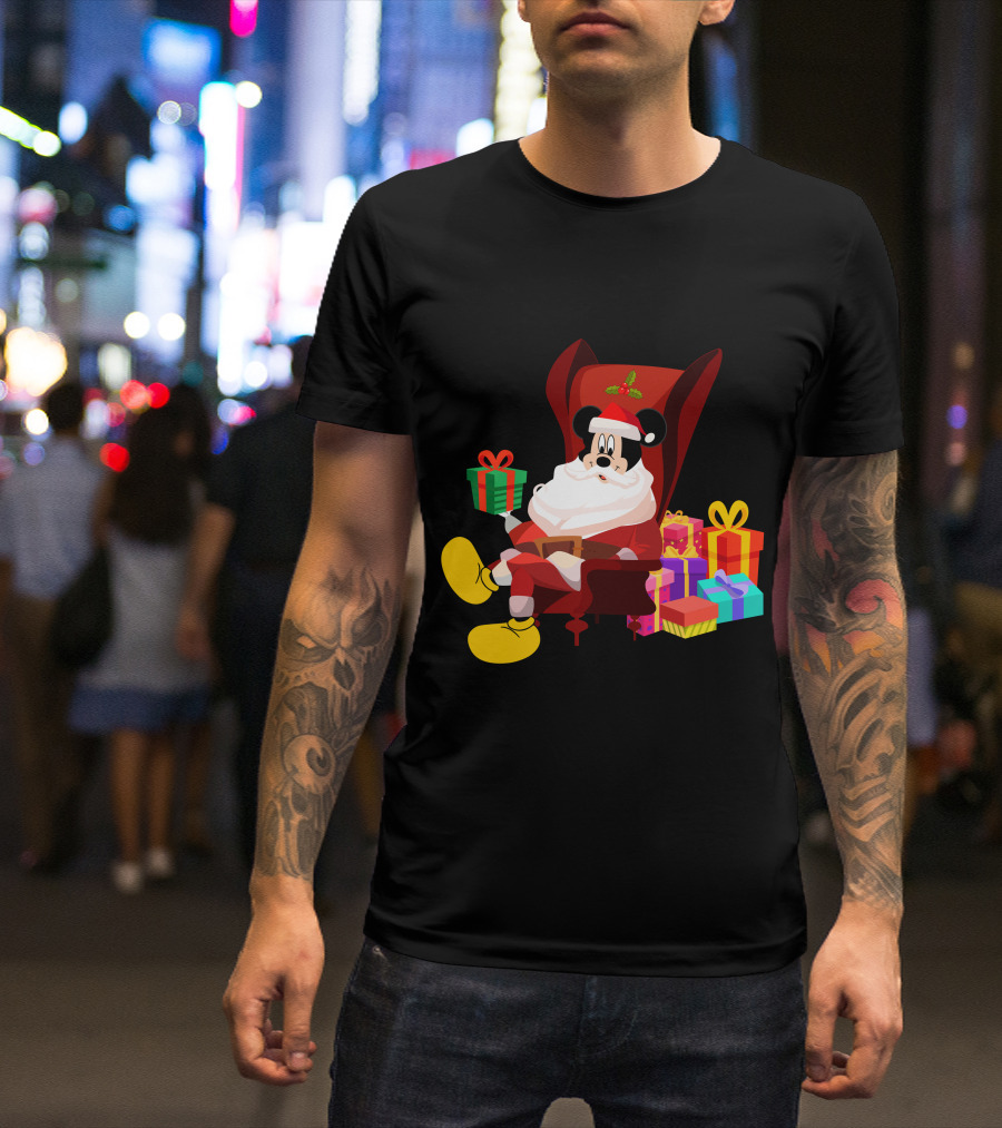 MK Santa Christmas Mickey Mouse With Gifts Iconic Disney Holiday T-Shirt