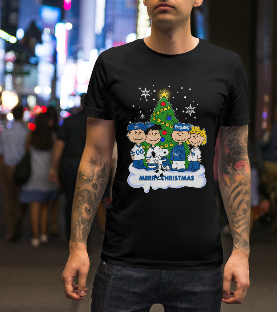 Hertha BSC Peanuts Merry Christmas Tree Scene T-Shirt