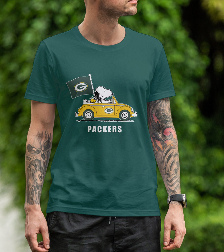 Green Bay Packers Snoopy Driving Car T-Shirt