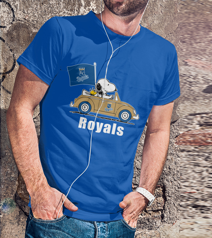 Royals Snoopy KC Royals Flag Peanuts Car T-Shirt