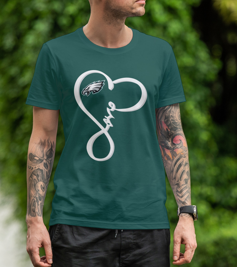 Philadelphia Eagles Love Heart T-Shirt