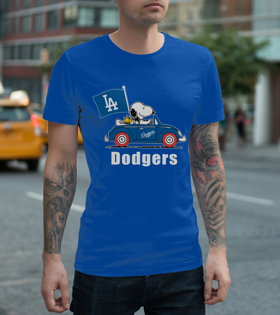 Dodgers Snoopy Woodstock Driving Car LA Flag T-Shirt