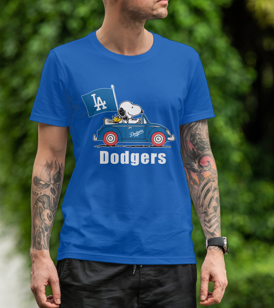 Dodgers Snoopy Woodstock Driving Car LA Flag T-Shirt