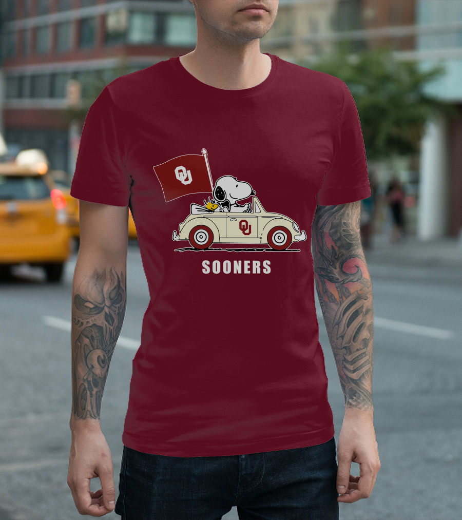 Snoopy Driving Oklahoma Sooners OU Flag Retro Car T-Shirt