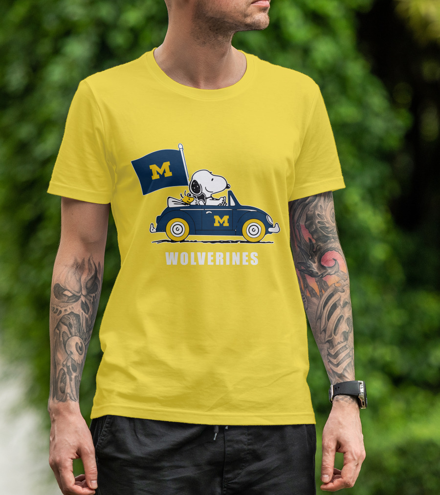 Michigan Wolverines Snoopy Driving With Flag T-Shirt