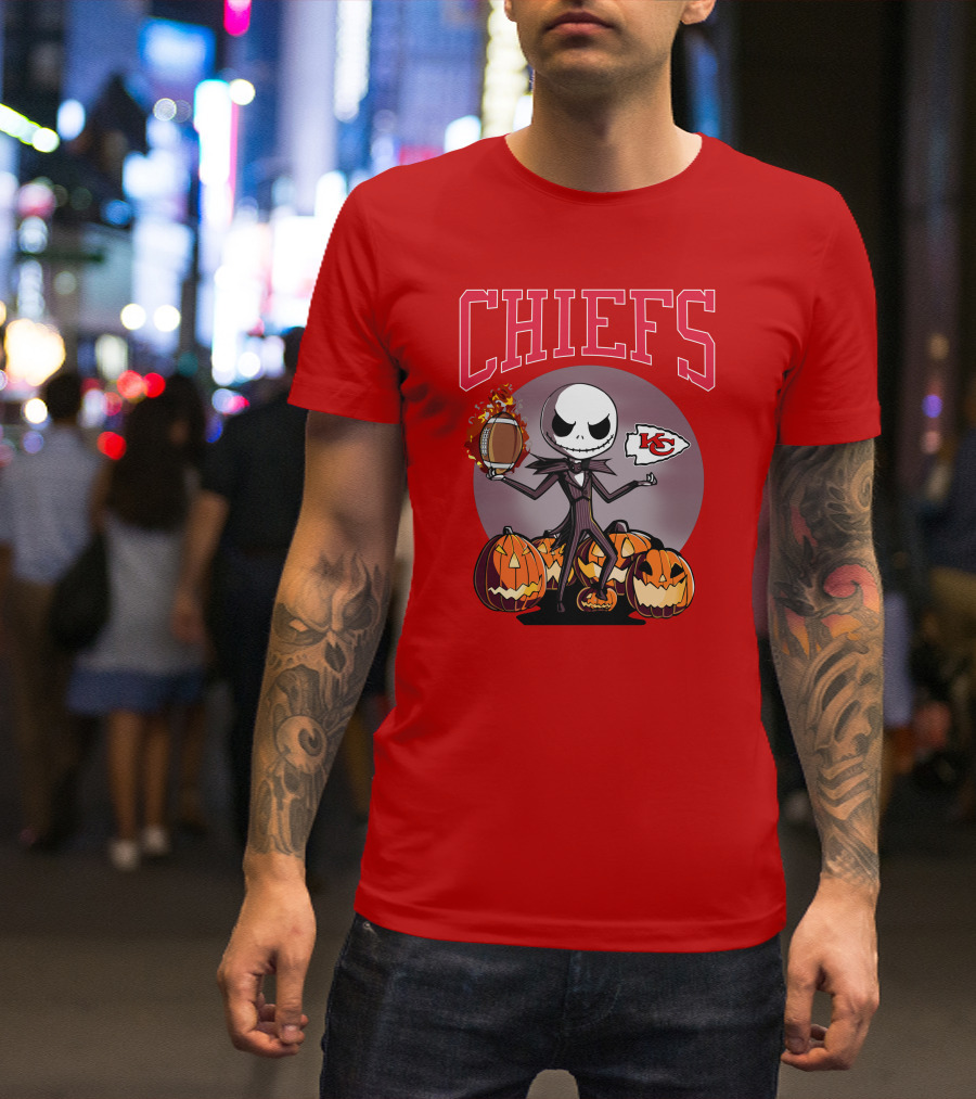 Kansas City Chiefs Jack Skellington Halloween Football Pumpkins T-Shirt