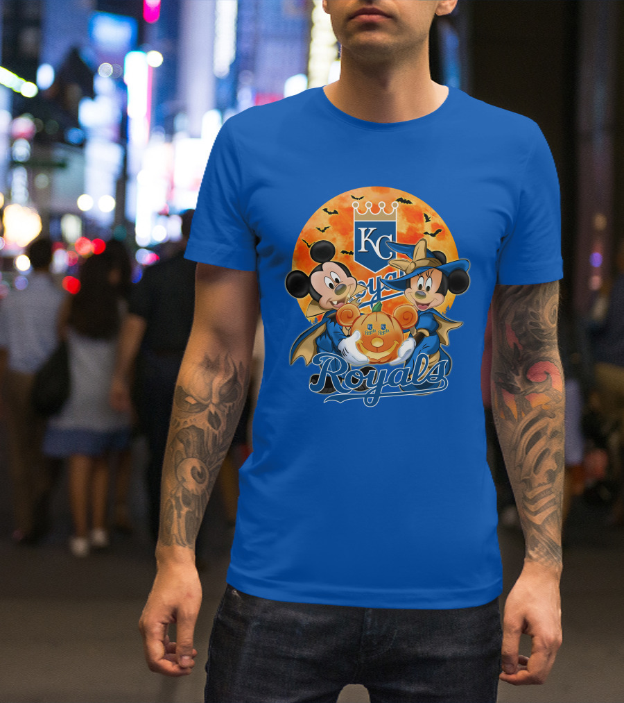 Kansas City Royals Mickey Mouse And Minnie Mouse Halloween Pumpkin Magic T-Shirt