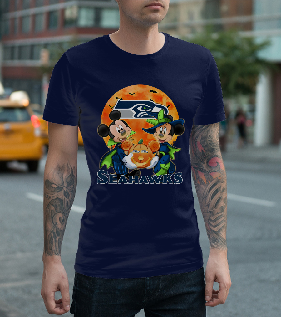 Seattle Seahawks Mickey Mouse and Minnie Mouse Halloween Pumpkin T-Shirt