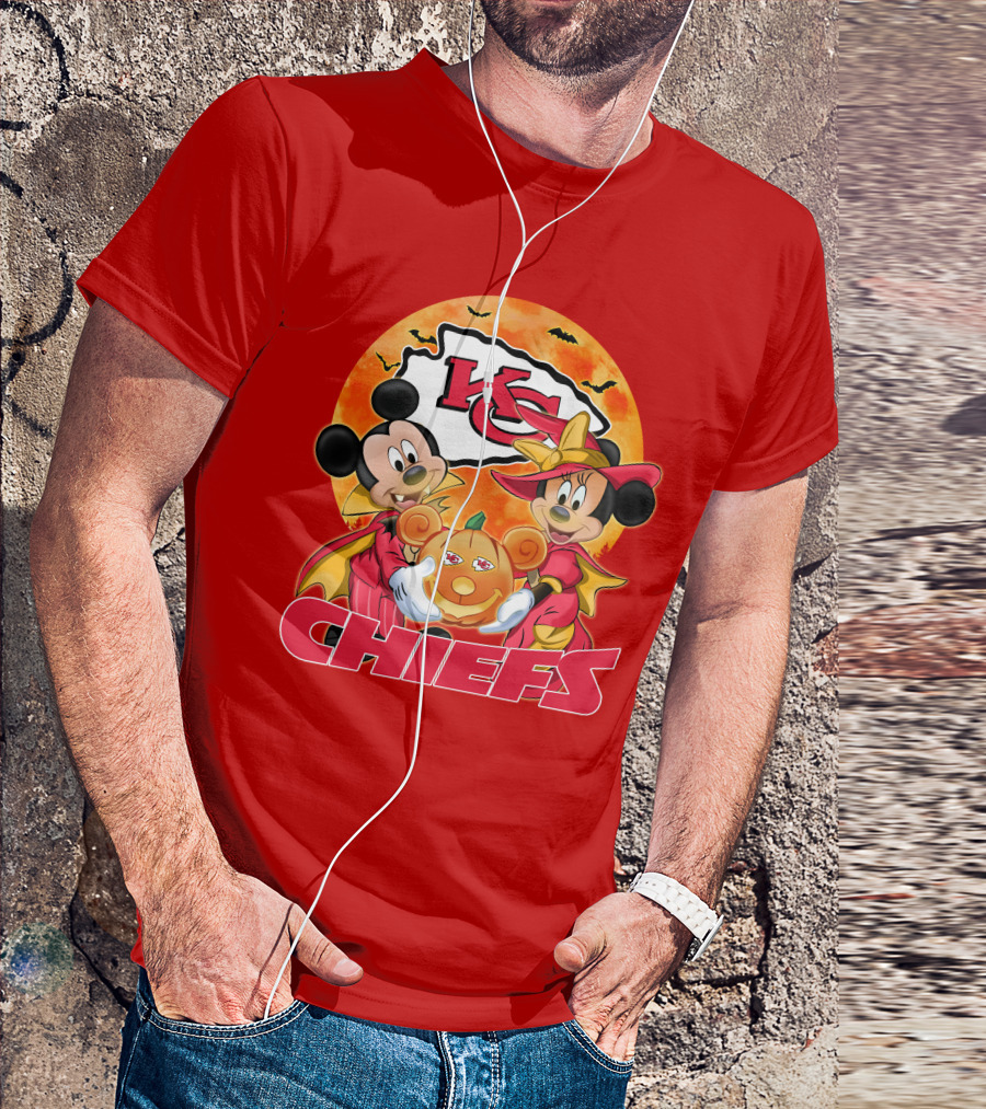 Kansas City Chiefs Mickey Mouse Minnie Mouse Halloween Chiefs Logo Pumpkin T-Shirt