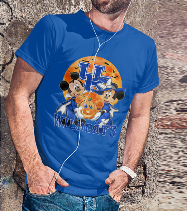 Kentucky Wildcats Mickey Mouse Minnie Mouse Halloween Moon Pumpkin T-Shirt