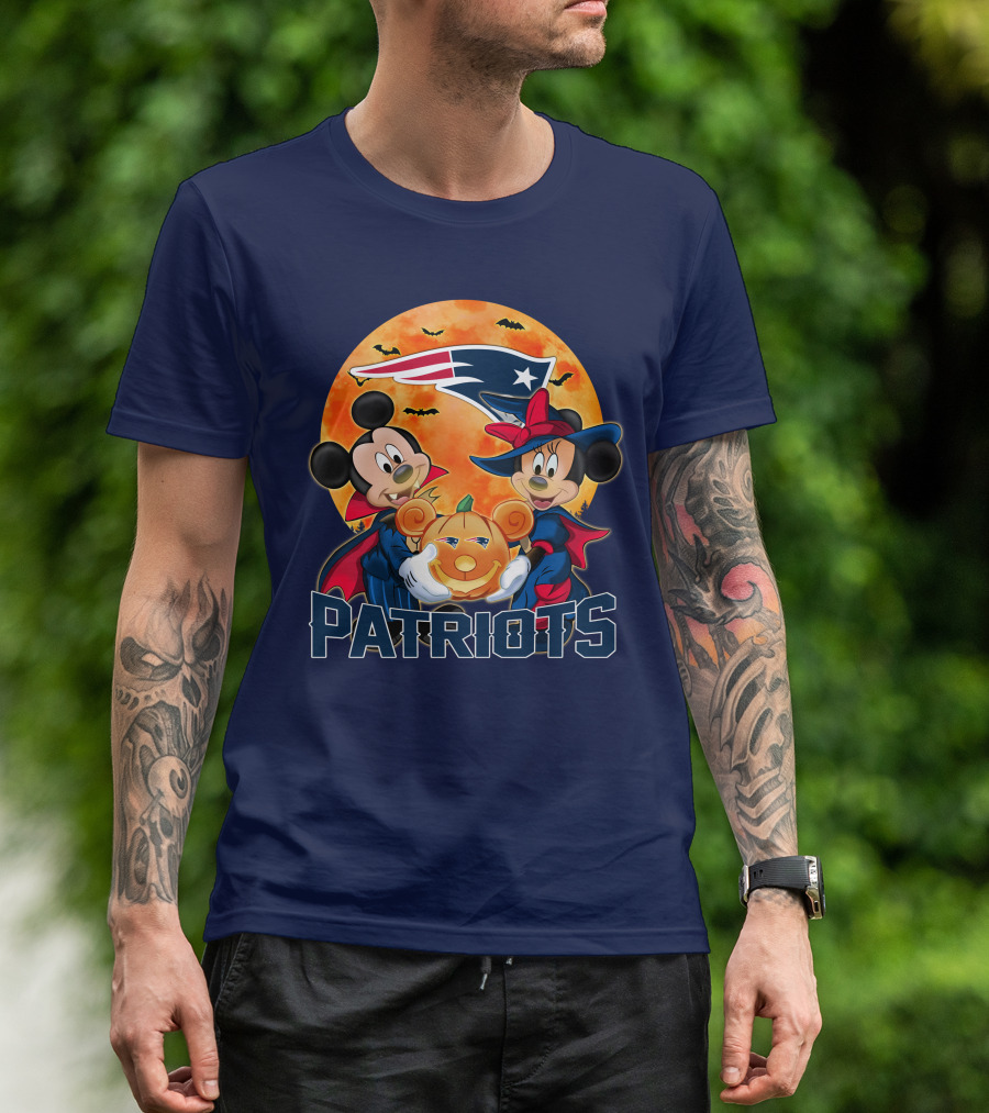 Patriots Halloween Mickey Mouse And Minnie Mouse With Pumpkin And New England Football T-Shirt