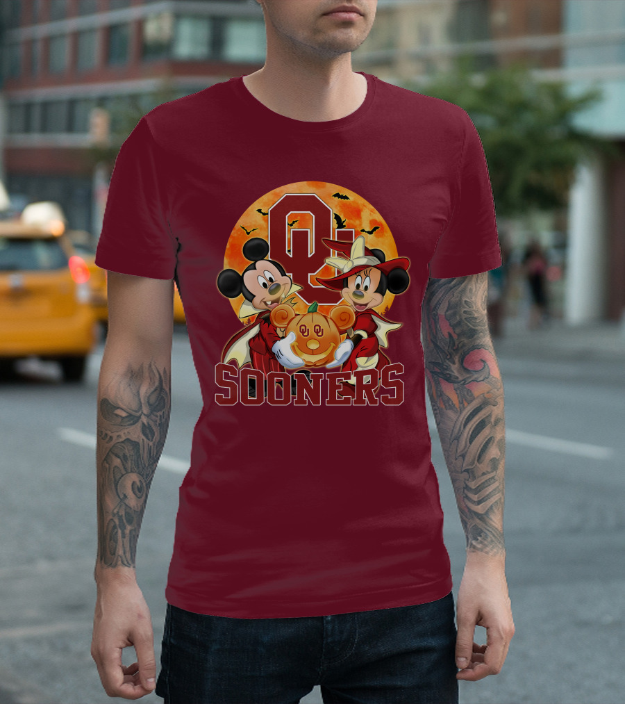 Oklahoma Sooners Mickey Mouse and Minnie Mouse Halloween Pumpkin Moon Bats T-Shirt
