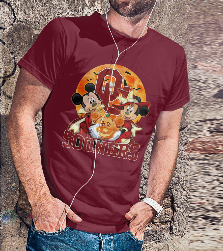 Oklahoma Sooners Mickey Mouse And Minnie Mouse Halloween Pumpkin Moon Bats T-Shirt