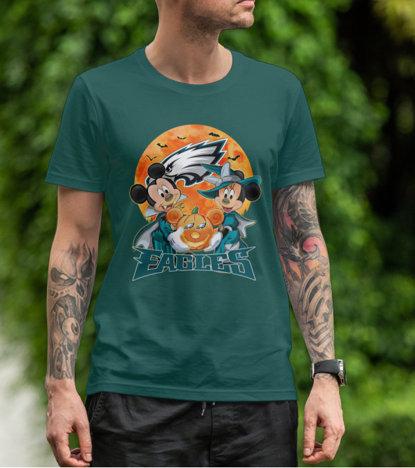 Philadelphia Eagles Mickey And Minnie Halloween Pumpkin T-Shirt