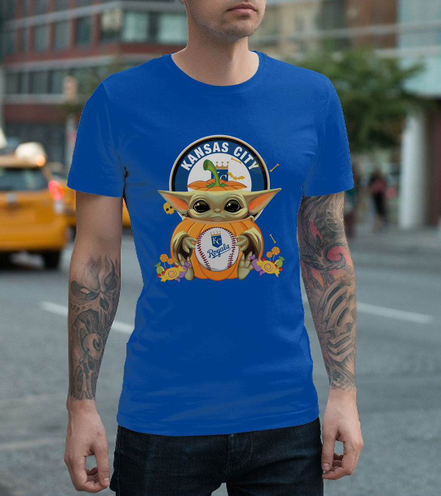 Halloween Pumpkin Baby Yoda Hug KC Royals Baseball T-Shirt
