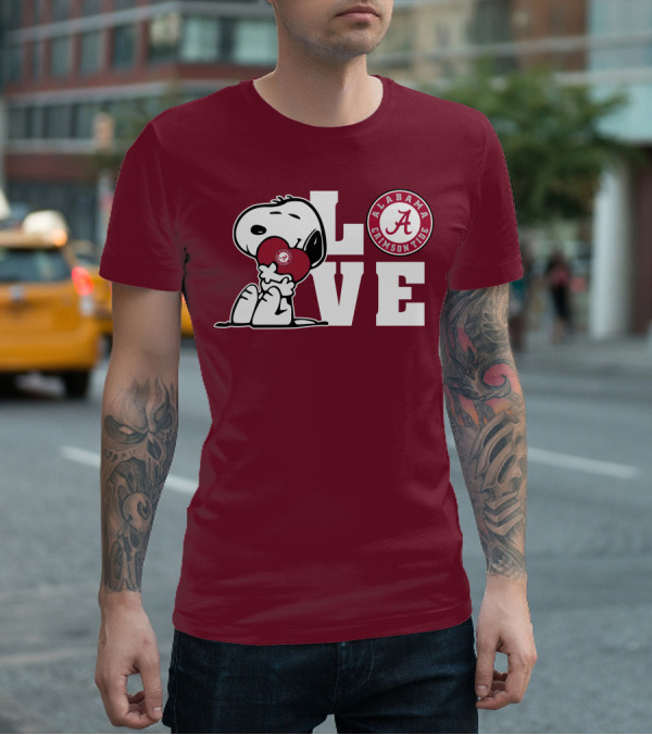 Snoopy Love Alabama Crimson Tide Football T-Shirt