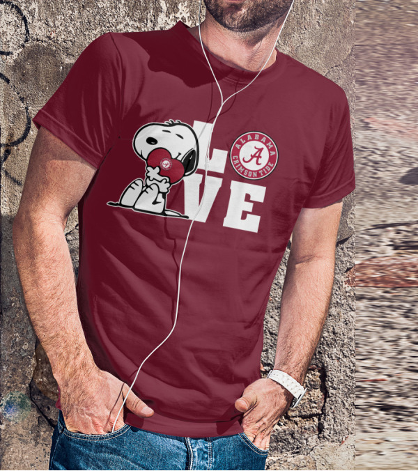 Snoopy Love Alabama Crimson Tide Football T-Shirt