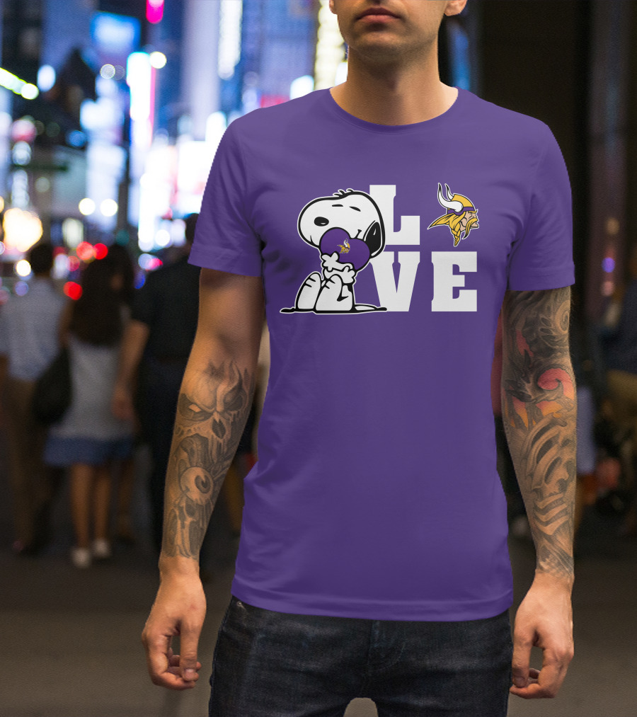 Snoopy Love Minnesota Vikings Logo Heart Hug T-Shirt