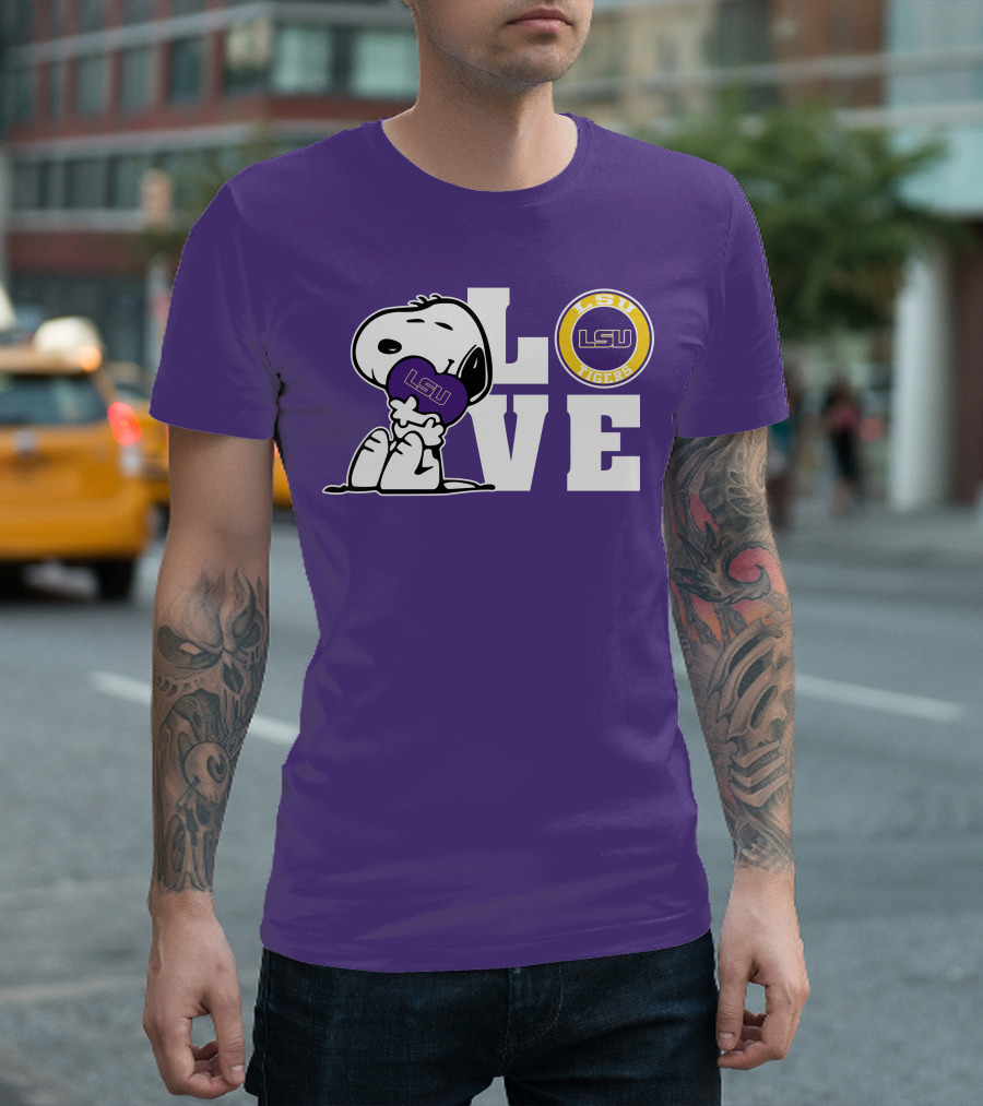 Snoopy Love LSU Tigers LSU T-Shirt