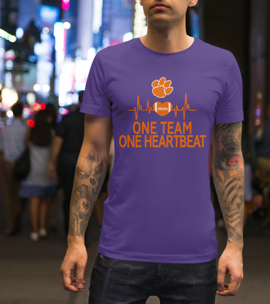 Clemson Tigers One Team One Heartbeat Football Paw Print Heartbeat T-Shirt
