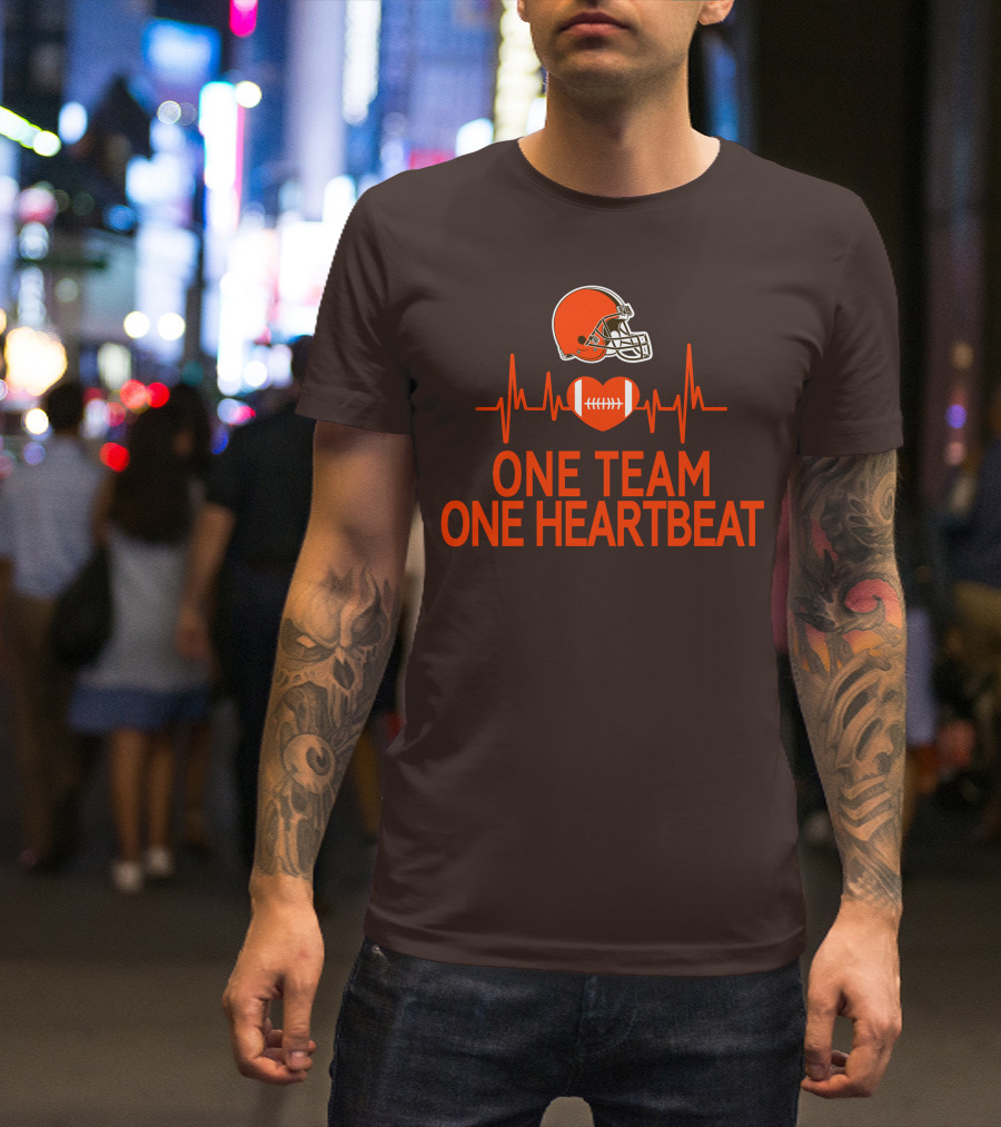 Cleveland Browns Football Helmet One Team One Heartbeat T-Shirt