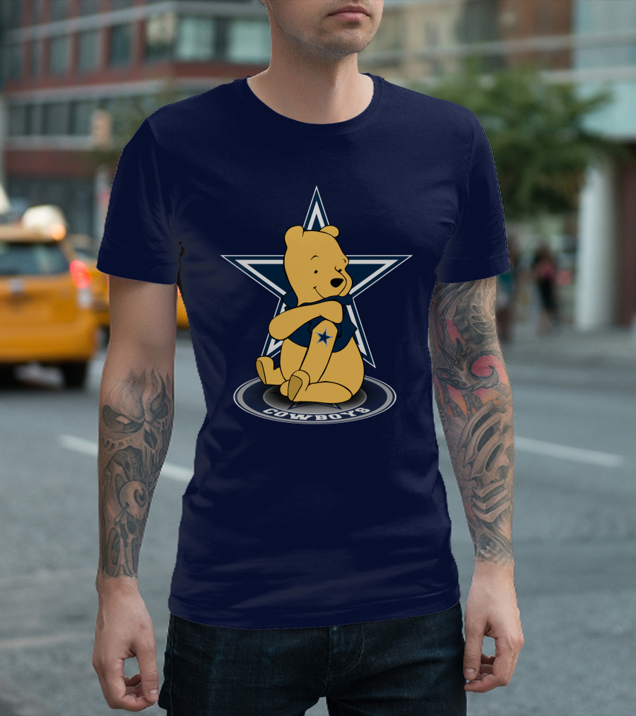 Dallas Cowboys Winnie the Pooh Star Logo Hugging Sitting T-Shirt