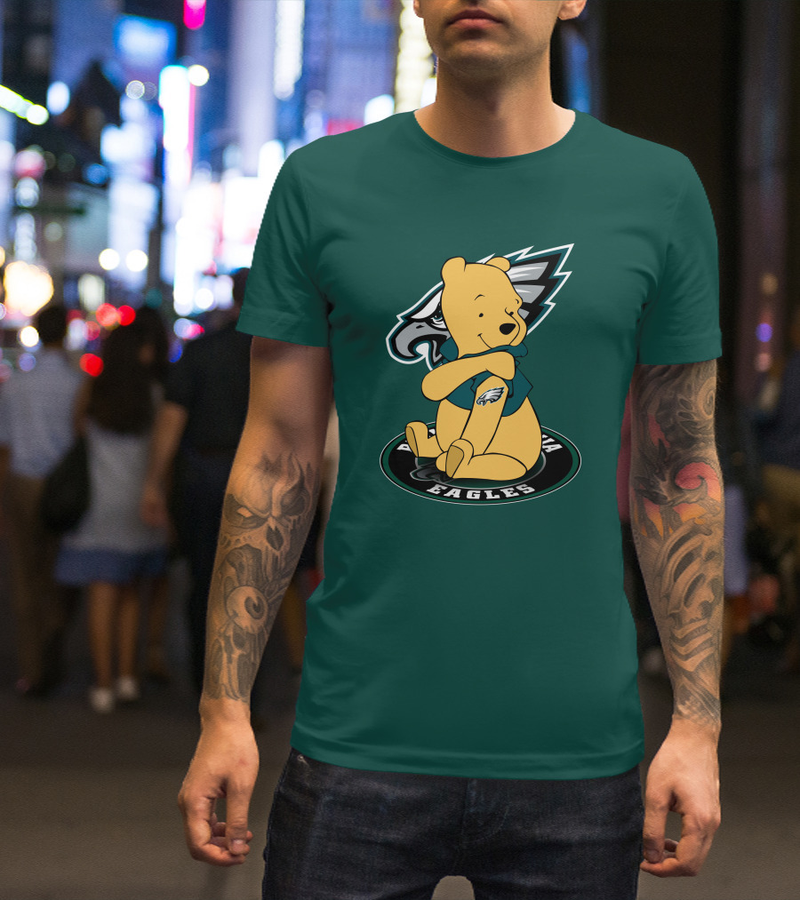 Philadelphia Eagles Winnie The Pooh Sitting In Front Of Team T-Shirt