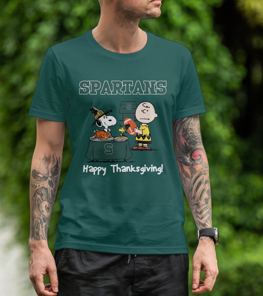 Spartans Snoopy Charlie Brown Thanksgiving Football T-Shirt