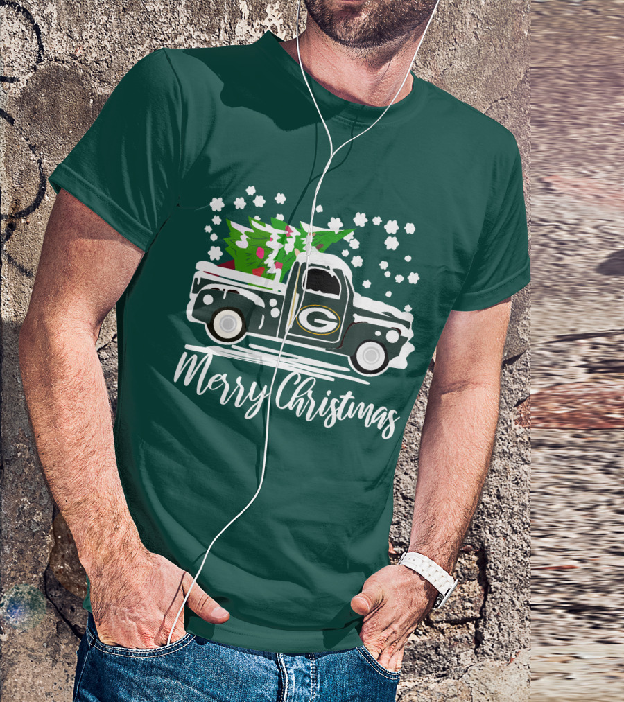 Green Bay Packers Vintage Truck With Christmas Tree Merry Christmas T-Shirt