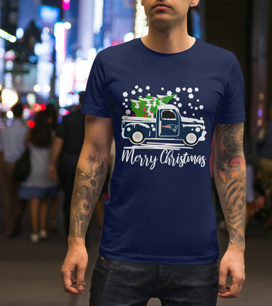 New England Patriots Vintage Truck Merry Christmas Snowflakes Tree T-Shirt