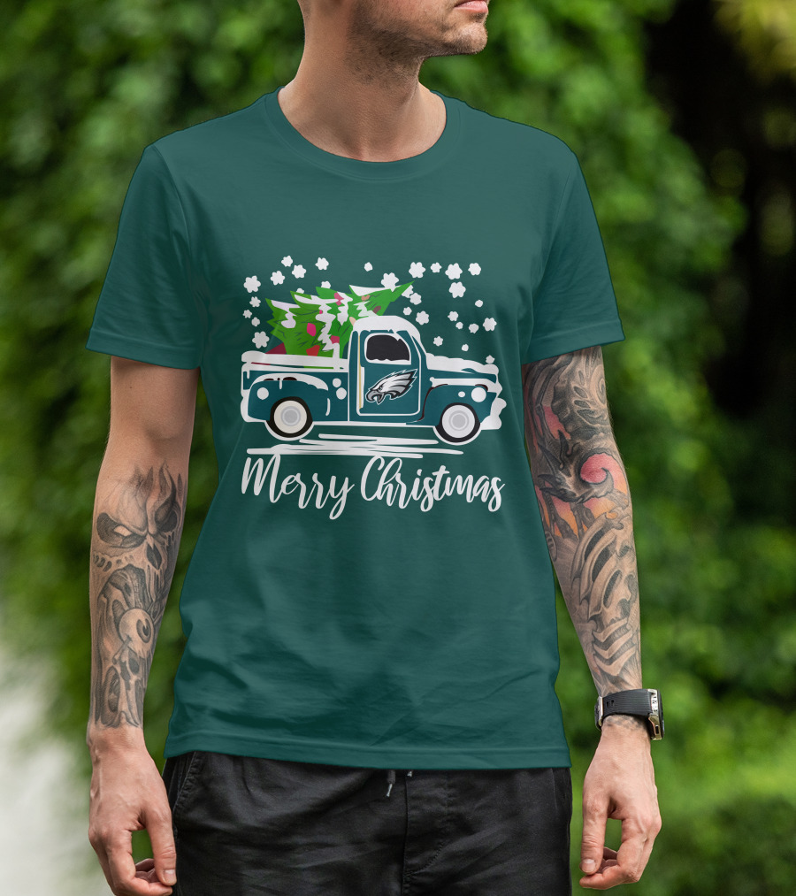 Merry Christmas Philadelphia Eagles Vintage Car Snowflakes T-Shirt