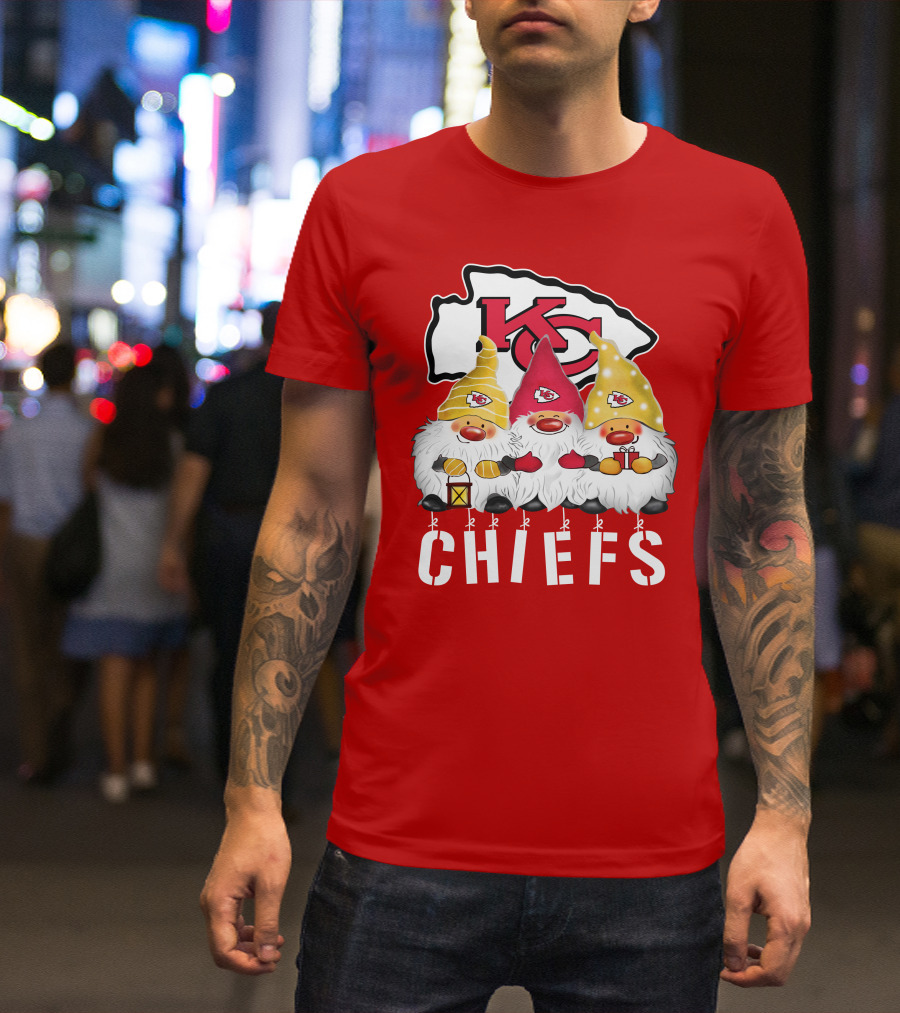Kansas City Chiefs Merry Christmas Happy Holidays Gnomes T-Shirt