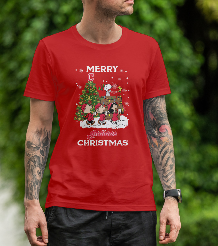 Merry Christmas Indians Snoopy Peanuts Tree Celebration T-Shirt