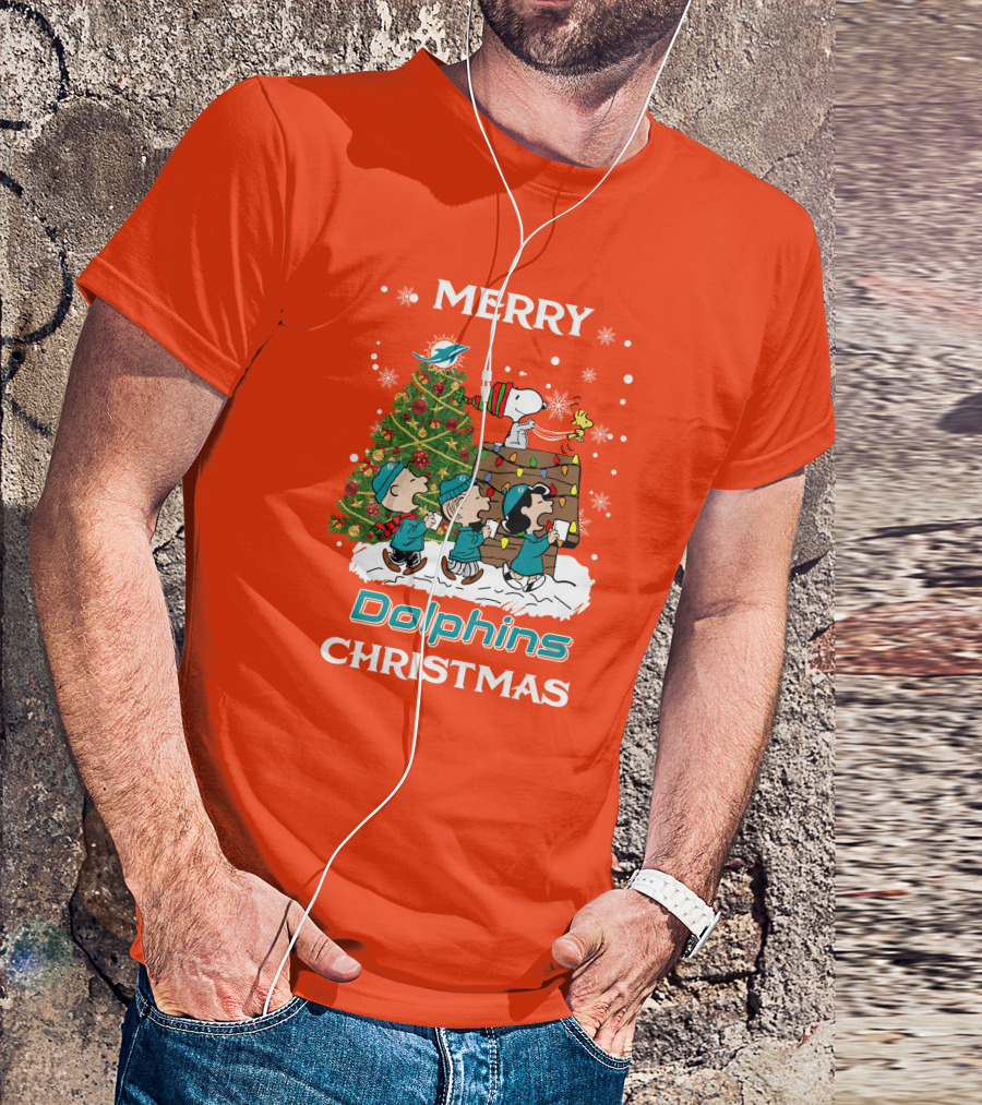 Merry Dolphins Christmas Peanuts Characters With Tree Miami T-Shirt