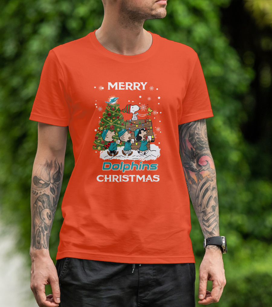 Merry Dolphins Christmas Peanuts Characters With Tree Miami T-Shirt