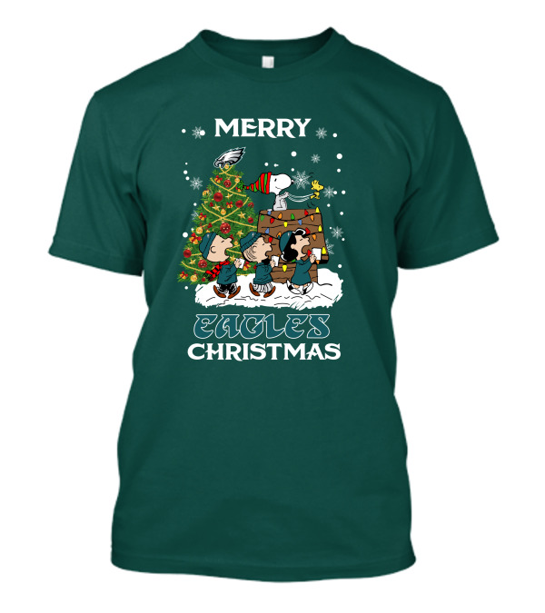 Merry Eagles Christmas Philadelphia Peanuts Christmas Tree Snoopy Woodstock T-Shirt