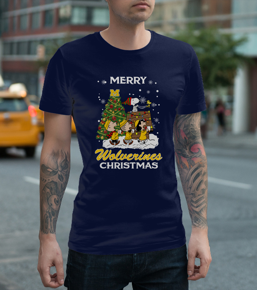 Merry Wolverines Christmas Peanuts Tree Celebration T-Shirt