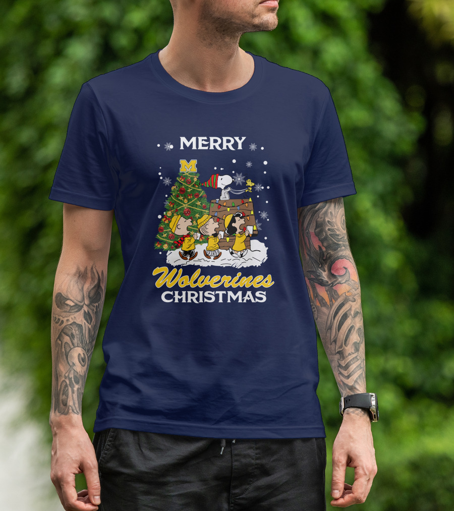 Merry Wolverines Christmas Peanuts Tree Celebration T-Shirt
