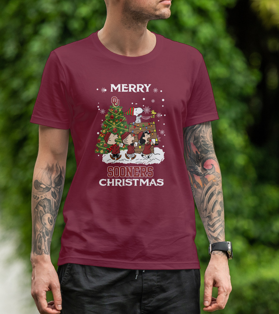 Merry Christmas Snoopy Oklahoma Sooners Christmas Tree Peanuts T-Shirt