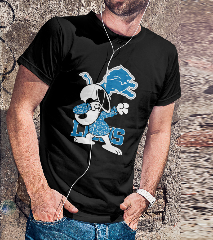 Detroit Lions Snoopy Dabbing Lions Football T-Shirt