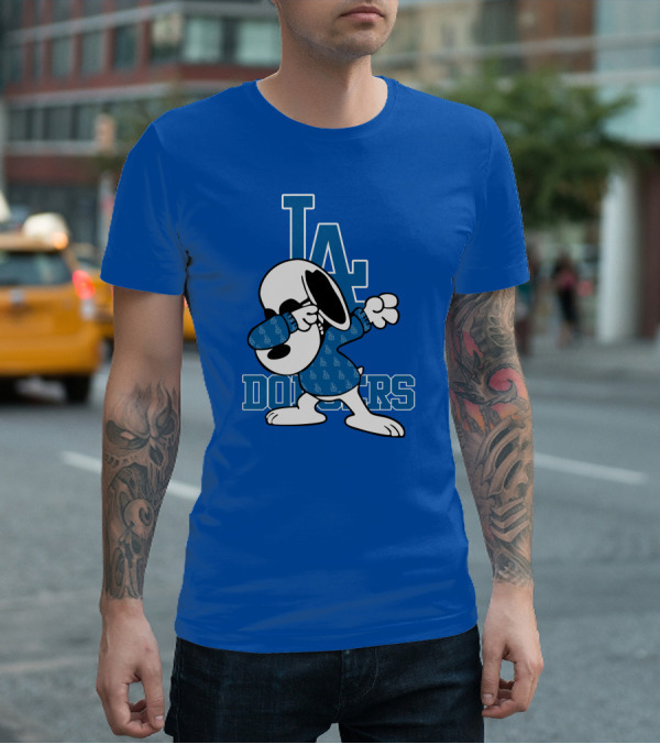 Los Angeles Dodgers Snoopy Dabbing LA T-Shirt