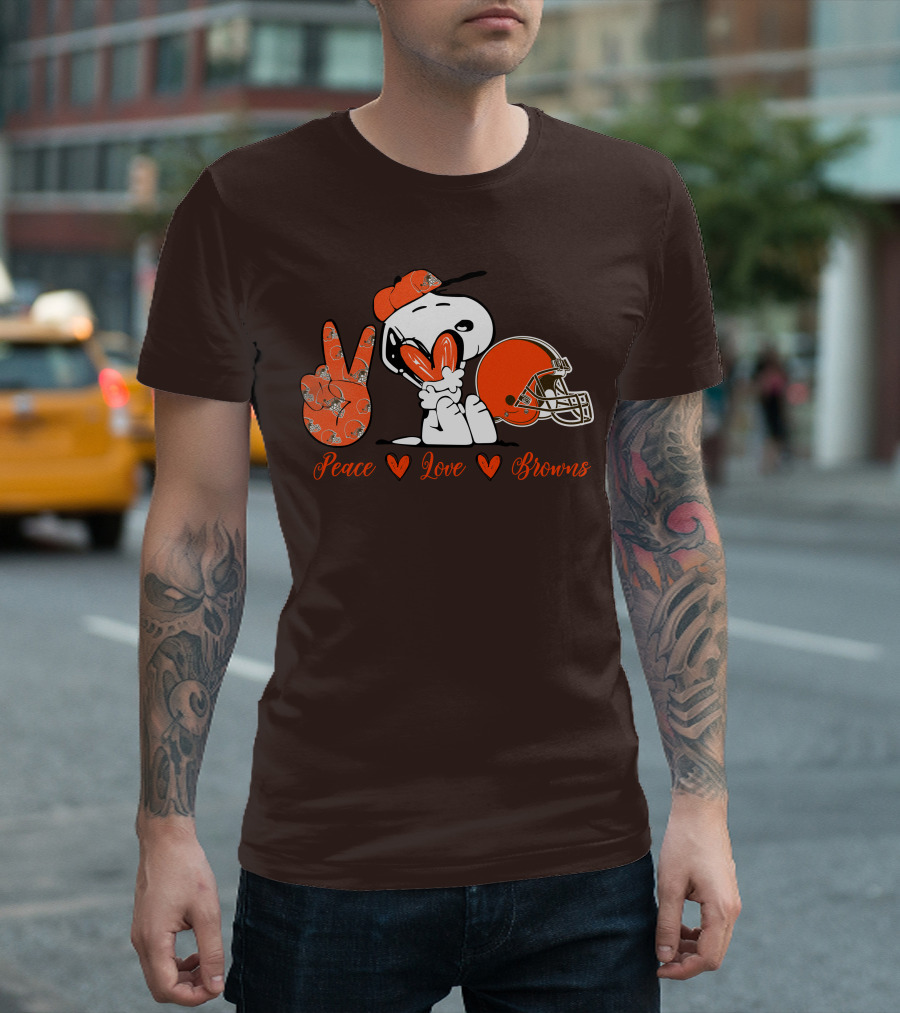 Peace Love Browns Snoopy Cleveland Browns Helmet T-Shirt