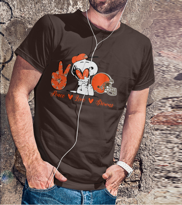 Peace Love Browns Snoopy Cleveland Browns Helmet T-Shirt