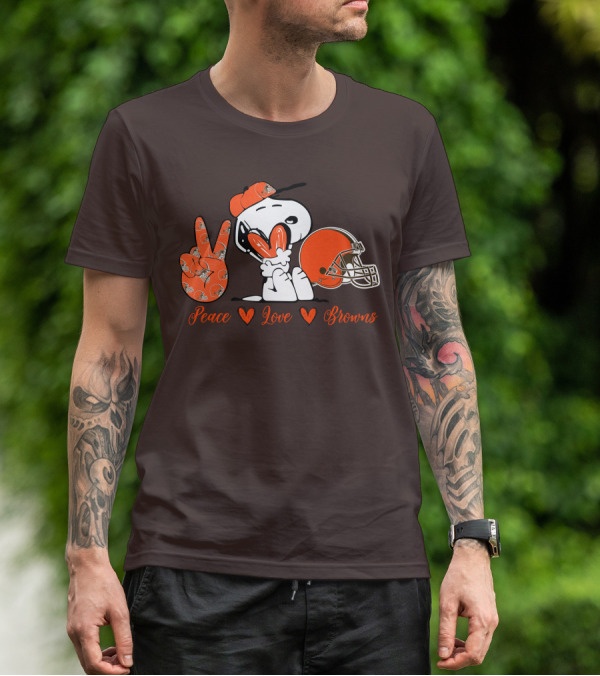 Peace Love Browns Snoopy Cleveland Browns Helmet T-Shirt