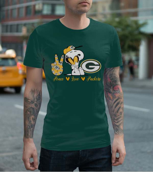Peace Love Packers Snoopy Green Bay Packers T-Shirt