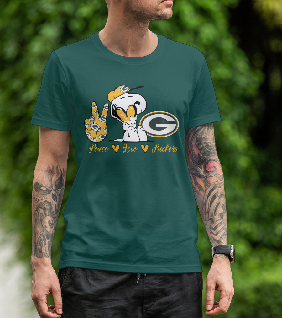 Peace Love Packers Snoopy Green Bay Packers T-Shirt
