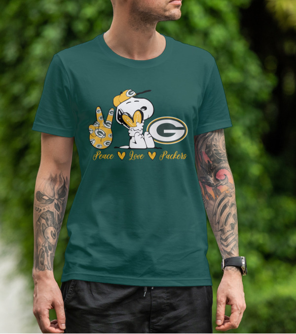 Peace Love Packers Snoopy Green Bay Packers T-Shirt