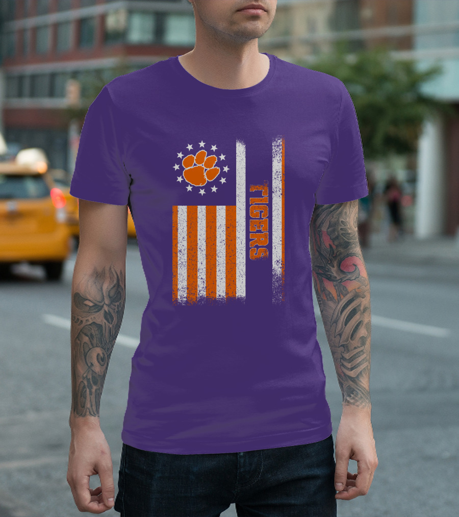 Clemson Tigers American Flag Paw Print T-Shirt