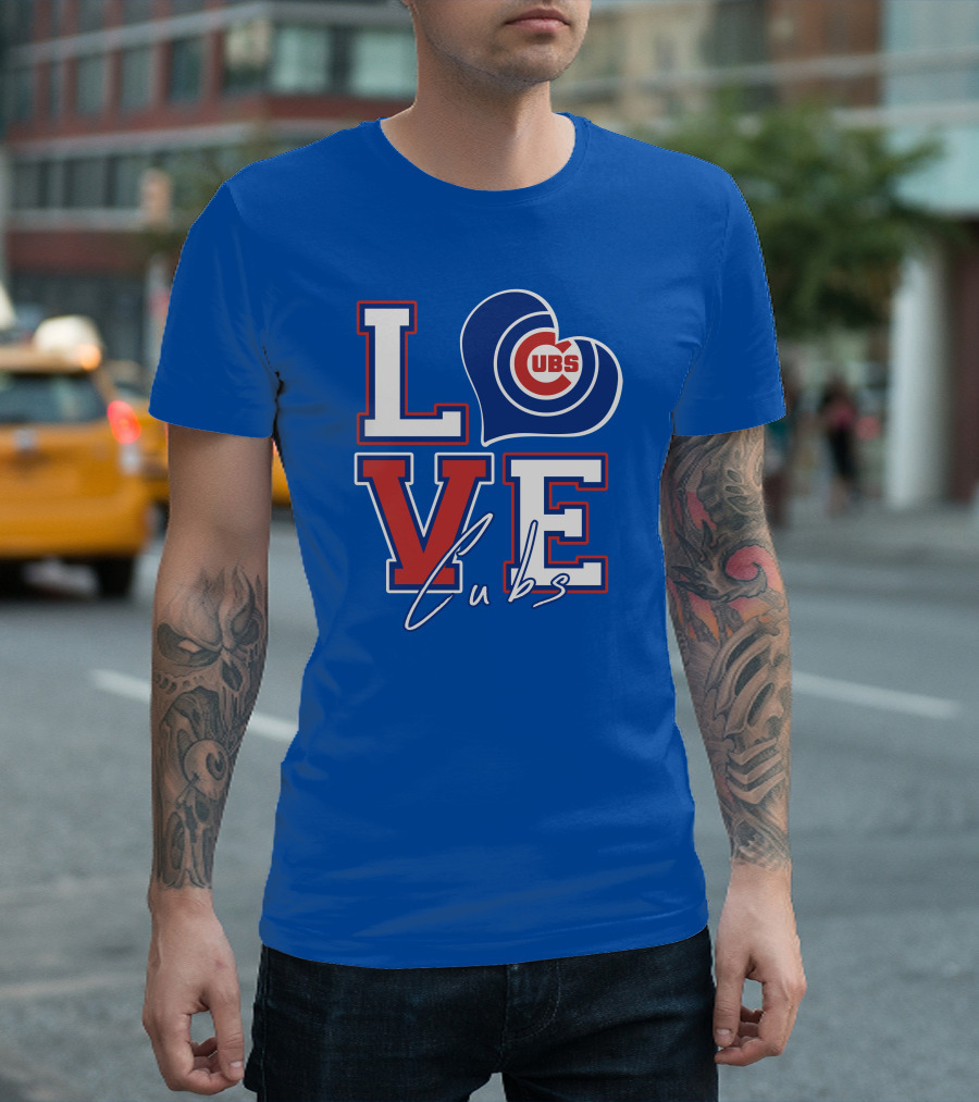 LOVE Cubs Heart Chicago Cubs T-Shirt
