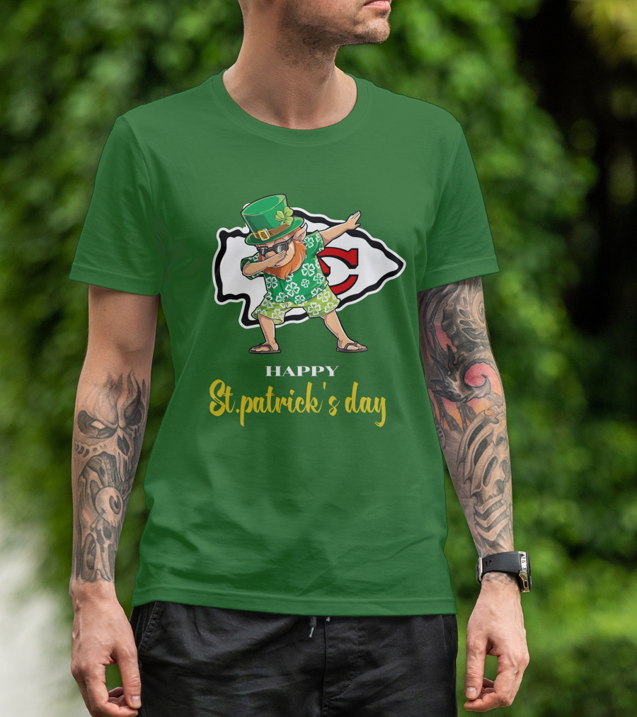 Happy St. Patrick's Day Kansas City Chiefs Dabbing Leprechaun T-Shirt
